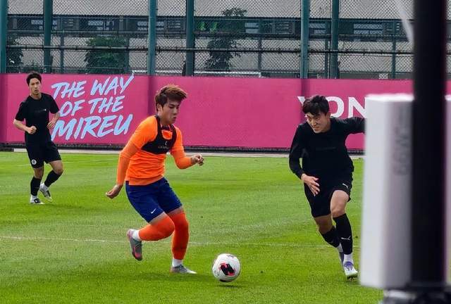 欧博-泰山全华班出战，1-5韩国球队 4战0胜买乌郎破门 克雷桑归队开练