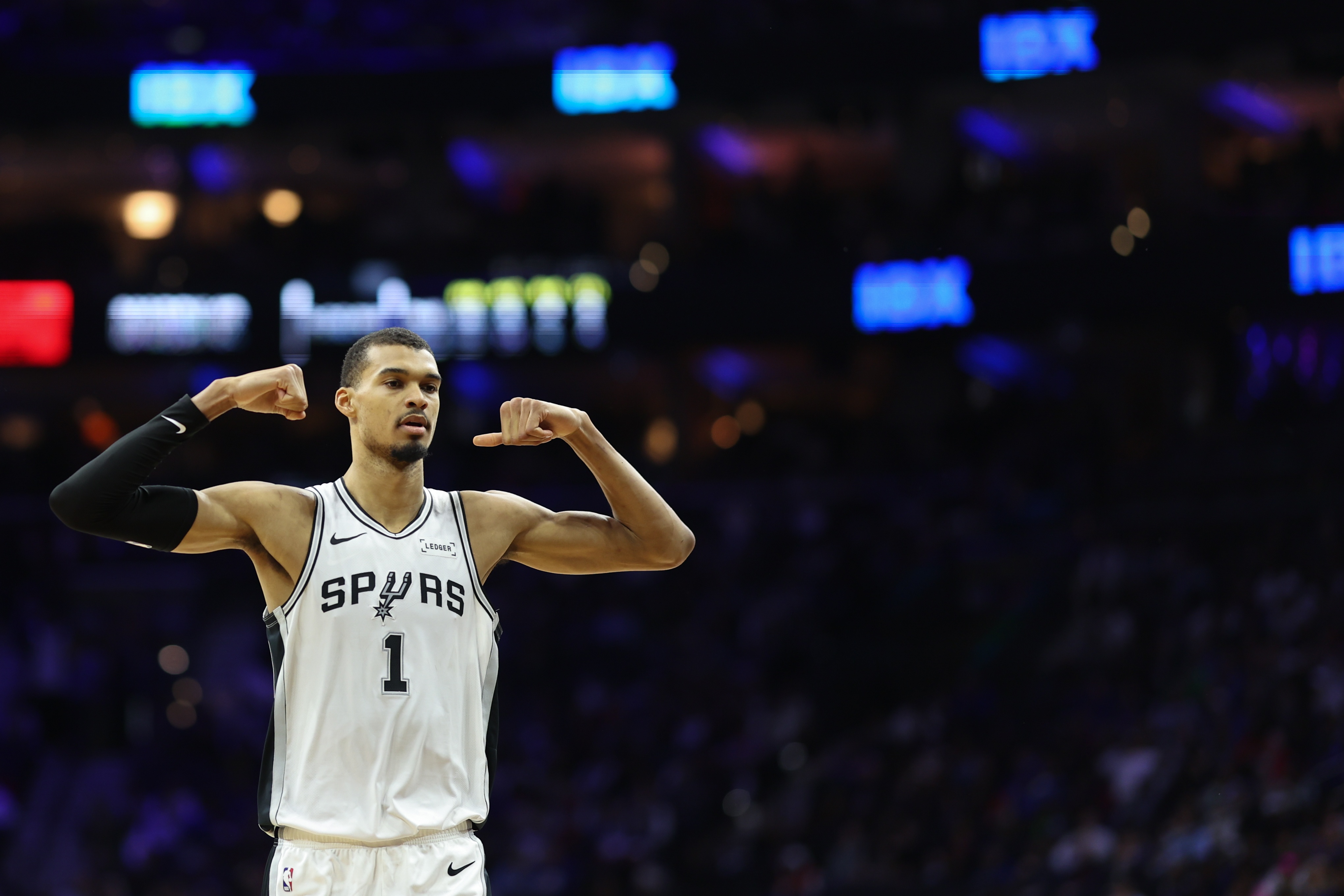 欧博ABG游戏官网-文班：我想要夺得MVP和DPOY 所以我会照顾好身体&amp;全力以赴冲击